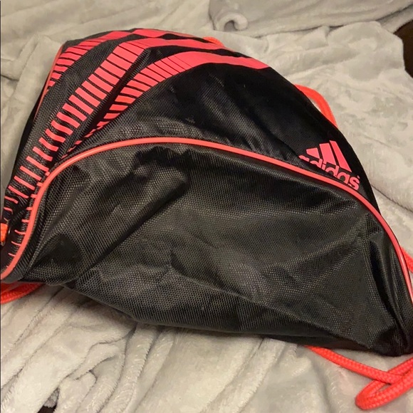 Adidas Drawstring bag - Picture 3 of 3